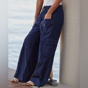 aerie high waisted go for it baggy cargo pants in navy size xl!